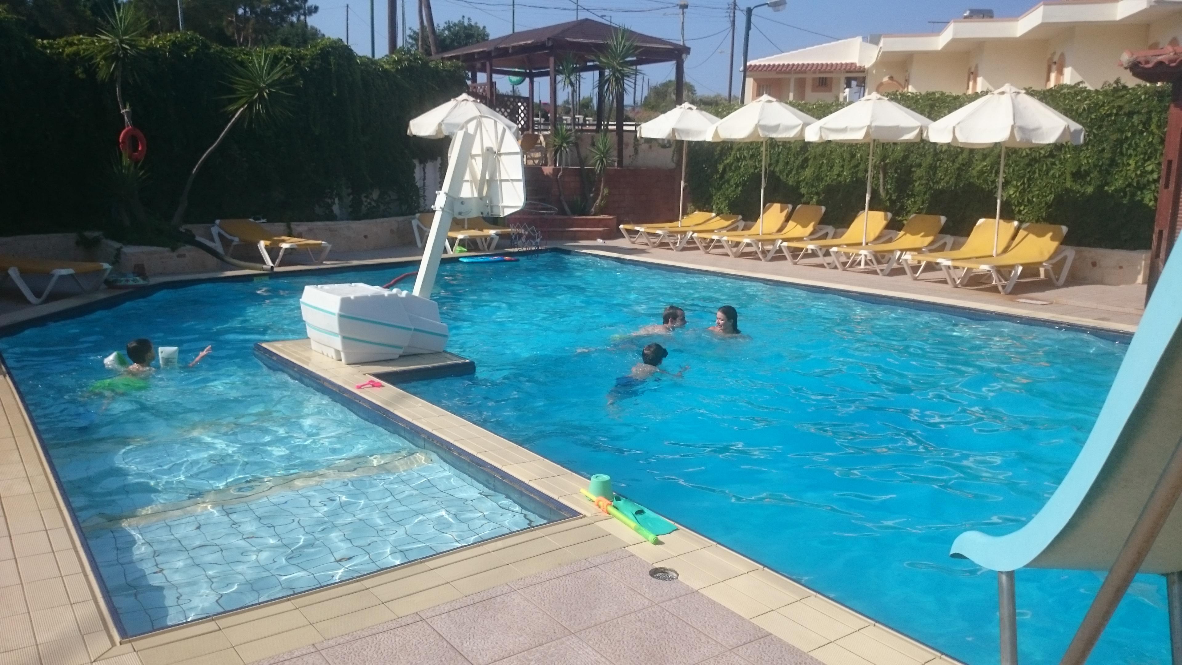Amazones Villas Apartments Херсониссос Экстерьер фото