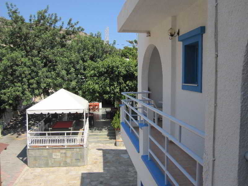 Amazones Villas Apartments Херсониссос Экстерьер фото