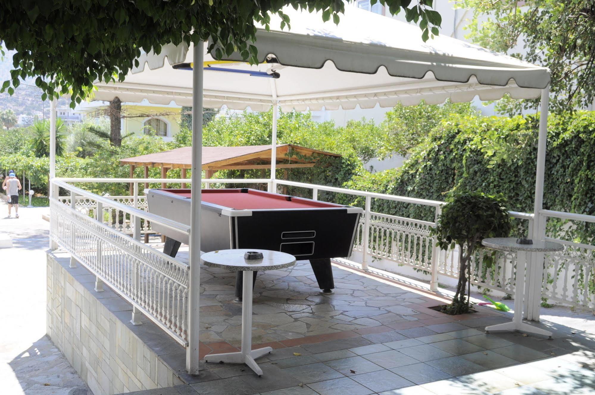Amazones Villas Apartments Херсониссос Экстерьер фото